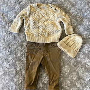 Baby boys outfit with hat